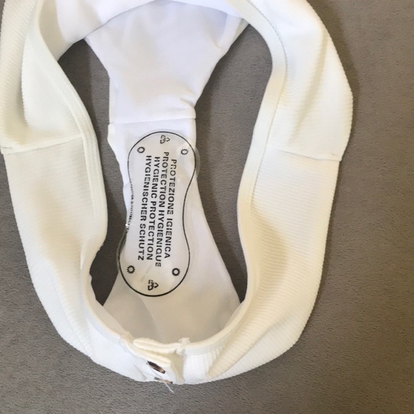 New w/out Tags White Bikini - Picture 2 of 3